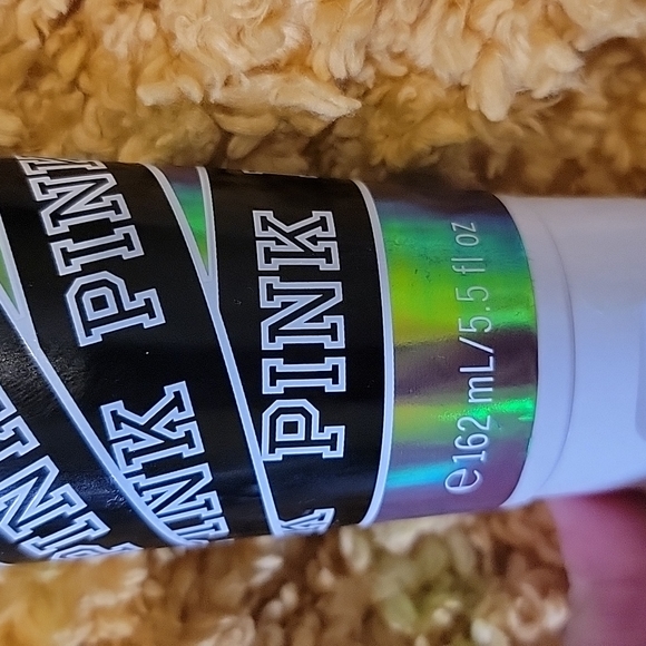 PINK Midnight Glow Shimmer Lotion - Picture 2 of 4